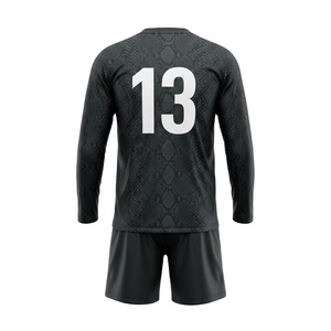 Ensemble d'uniformes de football personnalisés noirs à manches longues, 100 % polyester, maillot et short de football par sublimation, tenues d'entraînement pour hommes - Product Image 2