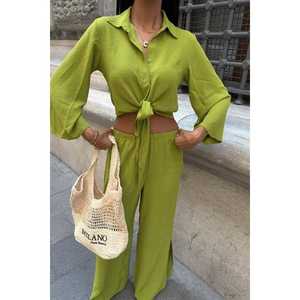 Conjunto de Traje para Mujer Ayrobin 10179, Camisa con Lazos y Pantalones con Abertura, Elegante y con Estilo - Product Image 4