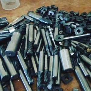 ผู้จัดจำหน่ายเศษทังสเตนคาร์ไบด์คุณภาพพรีเมียม |   เศษเหล็กจากเครื่องตัดซีเอ็นซี แท่งเหล็ก หัวกัด และเครื่องรีไซเคิล - Product Image 2