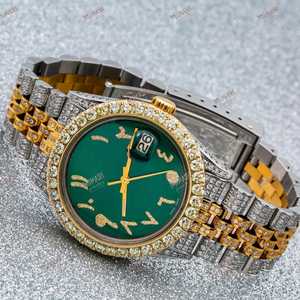 Reloj de diamantes Moissanite TwoTone único, estilo Hip Hop de lujo, números arábigos verdes, esfera de ajuste de diamante completo, reloj de acento dorado - Product Image 1