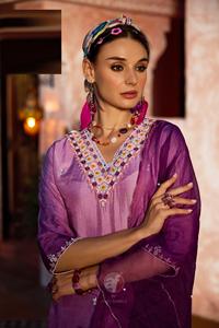 Pantalones Kurti sombreados para mujer étnica india de diseño elegante con Dupatta de contraste para ropa de fiesta a los mejores precios - Product Image 4