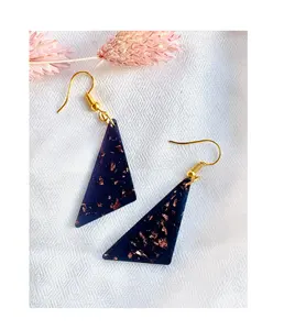 Resin earring Triangle shape top quality fashion jewelry Birthday party gift earring at cheap price natural craft