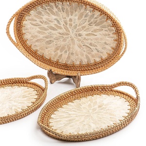 Bandejas decorativas con incrustaciones de perlas, juego de placa de cargador redondo negro de lujo, fabricante vietnamita - Product Image 6