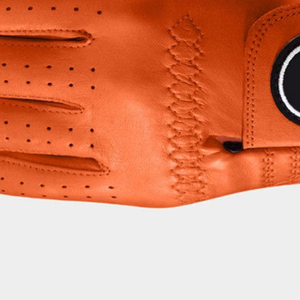 Offre spéciale Gants de golf avec impression en cuir personnalisés Gants de golf durables en cuir de chèvre souple avec logo personnalisé Gants de golf en peau de mouton - Product Image 6