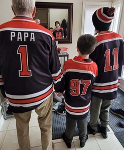 Maillot de hockey personnalisé personnalisé en gros de l'industrie directe maillot de hockey noir rouge-blanc personnalisé numéro de nom conception de l'équipe - Product Image 5