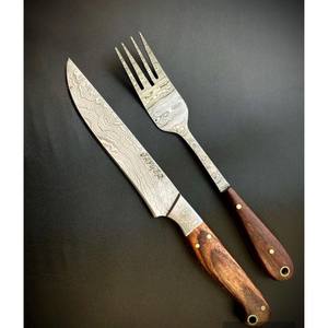 Juego de Cubiertos de Acero Inoxidable Ecológico de Lujo Hecho a Mano con Grabado de Iniciales, Regalo Personalizable para Uso en el Hogar y Restaurantes - Product Image 1