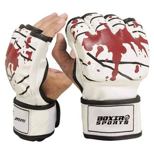 Gants MMA personnalisables de haute qualité pour hommes Gants Muay Thai en cuir faits à la main au Pakistan - Product Image 2