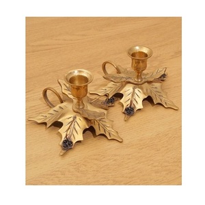 Candelabro de Diseño Atractivo, Color Dorado, Latón, Forma y Tamaño Personalizados, Candelabro para Venta Caliente - Product Image 1