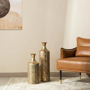 Black Simple <b>Vase</b> With Gold Detailing Perfect For Bedroom Study Desk Living Room Lounge And Creative Gift Or Decorative Use - Product Image 3