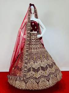 Tenue de mariée adulte majestueuse 3 Flair Full Jarkan Latkan Luxueux Velvet Touch Long Blouse & Heavy Dupatta Superbe look glamour - Product Image 4