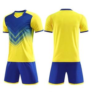 Uniforme de football à haute sublimation personnalisé Kivotech Ensemble de maillots de football Chemises de football avec logo des équipes Qualité 100% - Product Image 5