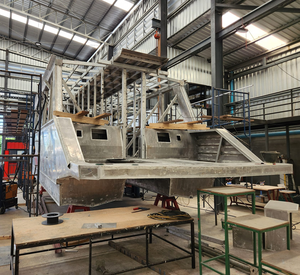 Yacht sportif en aluminium UBI 1120 personnalisé de 11 m pour 20 personnes, pour la pêche avec moteur hors-bord - Product Image 6