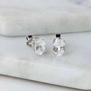 Boucles d'oreilles ovales en diamant pour femme - Product Image 4