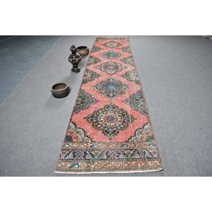 Alfombra de área grande clásica oriental turca Vintage 31X132 pies Material de lana de diseño de retazos rojo azul con respaldo de látex para adolescentes - Product Image 1