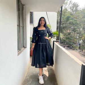 Vestido Maxi étnico Vintage para mujer, vestido largo fluido con gradas a la moda, Diseño de manga abullonada, ideal para uso diario y de ocasión - Product Image 1