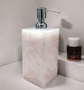 Juego de accesorios de baño de resina de alta demanda, bomba dispensadora organizadora de plástico, superventas, jabonera, soporte para cepillo de dientes, diseño OEM - Product Image 5