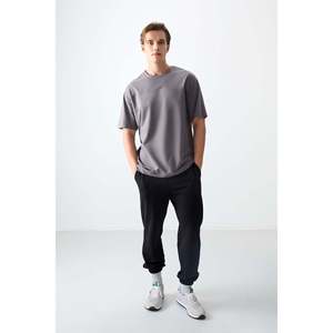 T-shirt basique pour homme Air Jones, coupe ample, en coton mélangé épais et doux, gris foncé texturé, modèle 88378 - Product Image 4