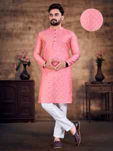 นักออกแบบชุดเทศกาลหมั้นแต่งงานสุดพิเศษสีสดใสของผู้ชาย Kurta ผ้าฝ้ายหนักพร้อมกระจกทำงานกระเป๋าด้านข้างทั้งสองข้าง - Product Image 5