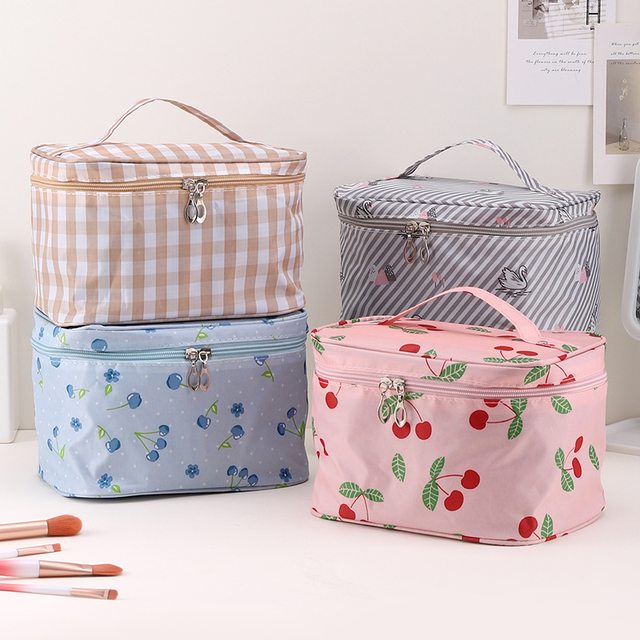 Beautiful Cute Fruit Storage Travel Cosmetic Bag Custom Portable Novelty Zipper Closure Fashion Makeup Bag for Home Office Use