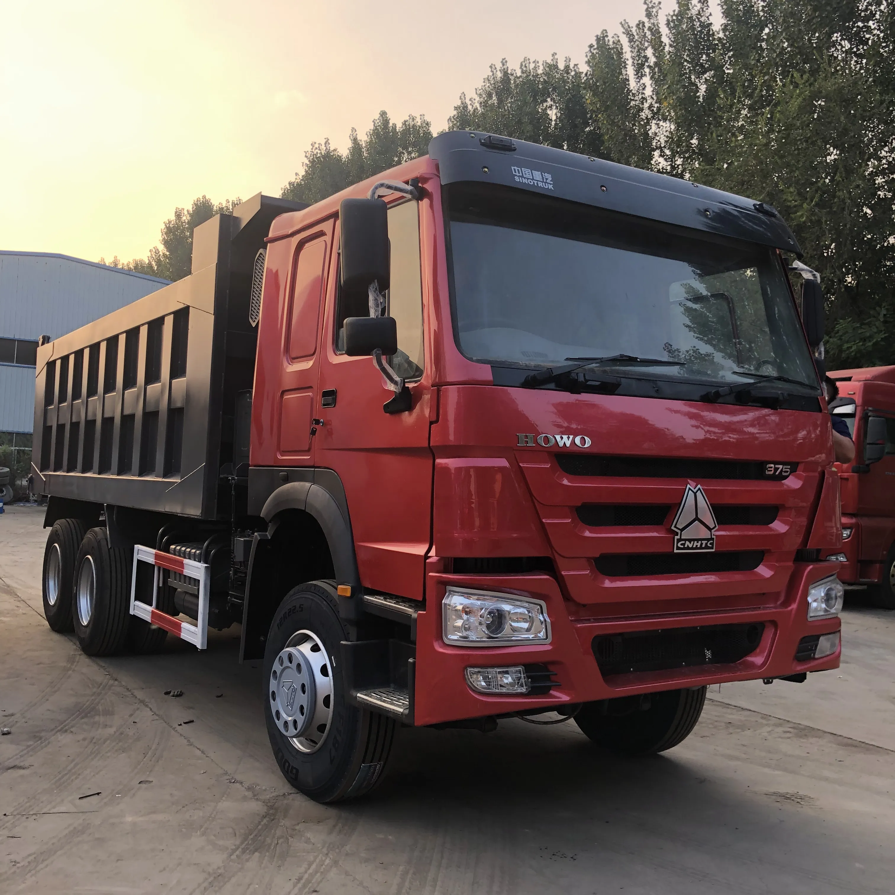 Nuovo usato Sinotruck Howo 6x4 ribaltabile 10 pneumatici 40Ton Howo autocarro ribaltabile autocarro in vendita