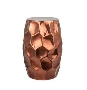 Mesas auxiliares de metal decorativas de alambre Opción de almacenamiento perfecta elegante para un aspecto moderno en espacios pequeños - Product Image 2