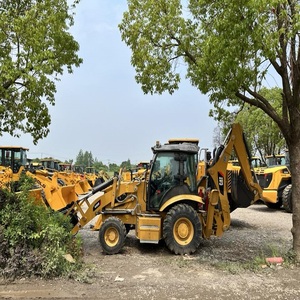 รถแบคโฮเดอร์ตัก420F ที่ใช้รถแบคโฮ420F ตักดินสำหรับแมว - Product Image 1