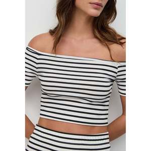 T-shirt en coton pour femme, décontracté, court, col bateau, dentelle florale, coupe ajustée, tailles 4XL et 5XL pour l'été - Product Image 2