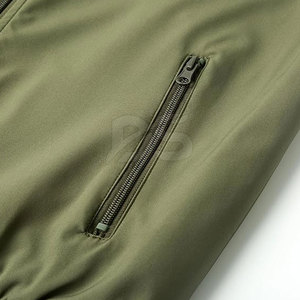 Blouson Bomber Homme Hiver Respirant à Marque Privée avec Logo Avant Utilisation Extérieure Ajustement Confortable Écologique Meilleur Prix - Product Image 5