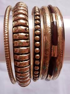 Juego de regalo de accesorios modernos para todos los días que incluye brazaletes de moda Sujetadores únicos y joyería de resina Ideas de regalo perfectas - Product Image 2