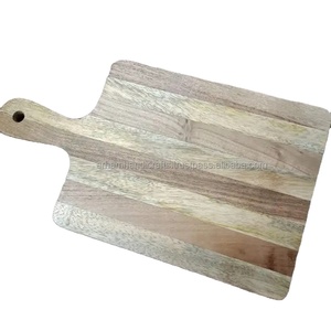 Planches à découper en résine époxy et noyer Planche à découper en bois d'olivier Vente en gros pour la cuisine hôtel restaurant par LUXURY CRAFTS - Product Image 1