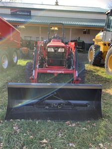 Tracteur agricole Mahindra 4540 disponible pour livraison immédiate au prix le plus bas. Mini tracteur compact 4x4 d'origine. - Product Image 5