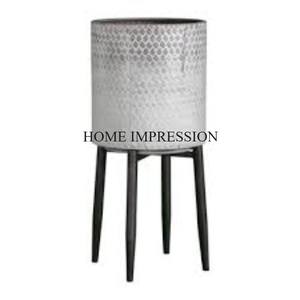 Jardinières de fleurs galvanisées de forme ronde de finition rustique avec support de couleur noire ensemble de 2 jardinières et pots de fleurs de décoration de balcon - Product Image 3