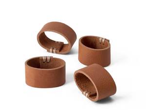 Anneaux de serviette en cuir de qualité supérieure faits à la main conçus pour une utilisation durable dans les mariages et les dîners de maisons rustiques - Product Image 4