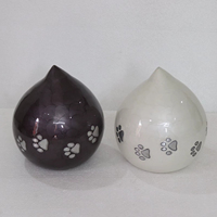 Urne funéraire artisanale en aluminium émaillé marron en forme de goutte d'eau, gravée avec la patte de votre animal, pour cendres d'animaux, commémorative, écologique et personnalisable