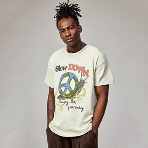 T-shirts pour hommes de marque personnalisée 100% coton blanc imprimé en relief col rond position du logo personnalisable design séchage rapide - Product Image 1