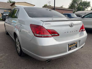 Voiture d'occasion abordable Toyota Avalon Touring 2008 conduite à gauche - Product Image 4