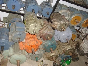 Venta al por mayor de chatarra de motores eléctricos para exportación a granel / Alternadores/Arrancadores de origen CA - Accesorios de grado HMS 99.9% Cobre 60Hz - Product Image 2