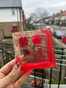 Multi-Color Rustic Vintage Inspired Resin Ashtray Eye-Catching Design for Home or Hotel Smoking <b>Accessory</b> - Product Image 3