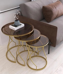 Table basse à cadre en métal du meilleur fournisseur avec dessus en verre pour villas, resorts et salles d'exposition disponibles à un prix abordable - Product Image 3