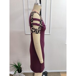Robe courte en modal pour femme, manches courtes, col rond, avec détail bretelles, 35731 - Bourgogne - Product Image 6