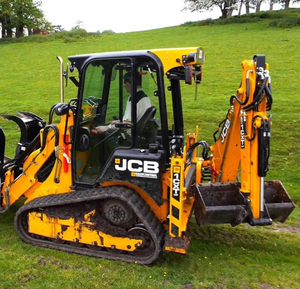 รถตักตีนตะขาบ JCB 1CXT ประสิทธิภาพสูง พร้อม PLC และเครื่องยนต์ดีเซล บริการซ่อมบำรุงครบวงจรสำหรับงานก่อสร้าง - Product Image 1