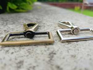 ตะขอเกี่ยวกระเป๋า & สุนัขโลหะสังกะสีคุณภาพสูงตะขอเกี่ยวแบบทนทานสำหรับปลอกคอและสายรัดสัตว์เลี้ยง - Product Image 4