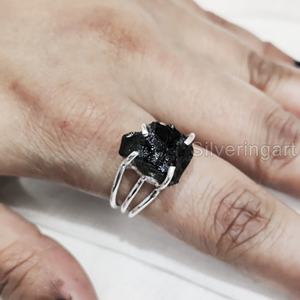 Joyería de piedra en bruto Anillo de mujer Piedra preciosa de turmalina negra cruda natural Piedra de nacimiento de octubre 3 Banda Lisa Anillo de plata esterlina 925 - Product Image 4