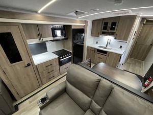 Usado 2024 Grand Design Imagine 3100RD - Product Image 5