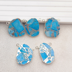 Venta al por mayor DIY encantos de piedras preciosas para la fabricación de joyas Mohave turquesa forma de lujo colgante doble fianza cobre galvanizado Cristiano - Product Image 2