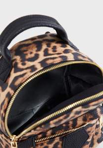 Best Selling New Arrival Backpack With Custom Printed Logo Dinner Backpack <b>Large</b> Capacity Backpack Made in Pakistan - Product Image 3