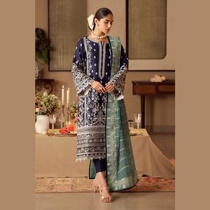 Costume Ethnique en Soie Vente à Chaud Robe Droite de Designer Salwar Kameez du Pakistan et d'Inde par WS INTERNATIONAL - Product Image 5