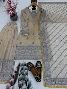 Robe Sharara de qualité supérieure, de marque, pour les occasions spéciales, avec broderie en chinon, dupatta, tenue d'hiver tendance - Product Image 2