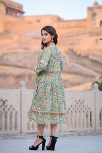 Vestido de algodón de verano bohemio hecho a mano vestido con borde floral estampado bloque de mano ropa de verano de algodón indio sostenible bohemio - Product Image 3