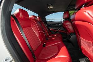 USADO LHD/RHD 2023 MASERATI GHIBLI MODENA Q4 - Product Image 3